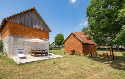 Stunning apartment in Otocac with WiFi