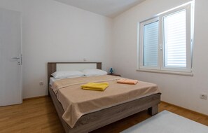 2 bedrooms, free WiFi, bed sheets