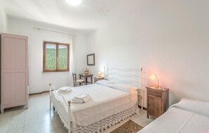 2 habitaciones, cuna de viaje y wifi gratis 
