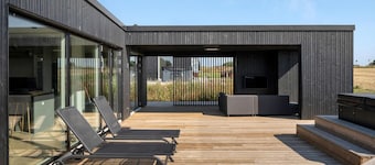 Amazing home in Børkop with WiFi