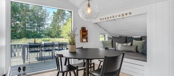 Beautiful home in Ebeltoft with WiFi