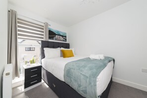 4 chambres, fer et planche Ă repasser, Wi-Fi, draps fournis