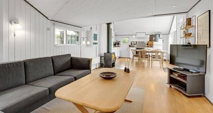 2 bedroom gorgeous home in Hemmet