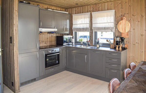 Fridge, microwave, dishwasher, coffee/tea maker