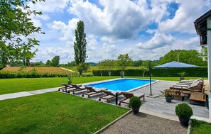 Pool - 5 bedroom cozy home in Desni Stefanki (Desni Stefanki)