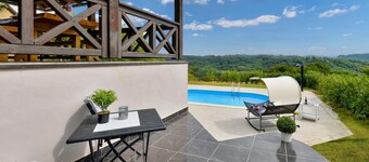 3 bedroom nice home in Rukljevina