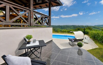 3 bedroom nice home in Rukljevina