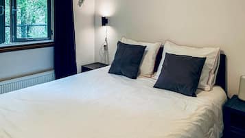 2 quartos, Wi-Fi de cortesia, roupa de cama