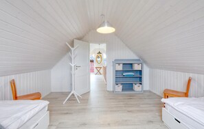 2 Schlafzimmer, Reisekinderbett, kostenloses WLAN, Bettwäsche