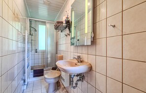 Douche, sèche-cheveux