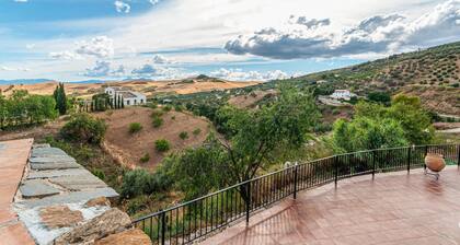 3 bedroom beautiful home in Antequera