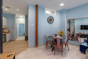 Dining - Bright apartment near Bernabéu - BRAVO MURILLO Apartment (Madrid)