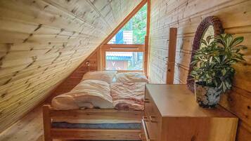 4 bedrooms, bed sheets