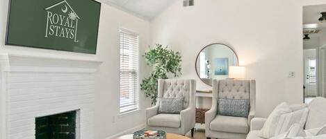 Televisión, chimenea