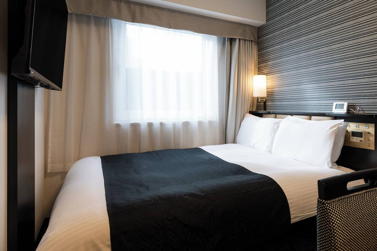 Rom, 1 queensize-seng, ikke-røyk (for two people) | Skrivebord, blendingsgardiner, strykejern/-brett og wi-fi (inkludert)
