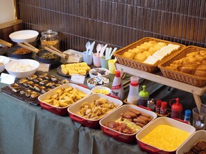 Daily buffet breakfast for a fee - APA Hotel Hakata Ekimae 3chome (Fukuoka)