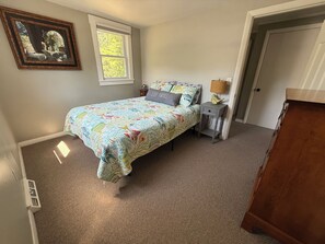 1 bedroom, desk, free WiFi, bed sheets