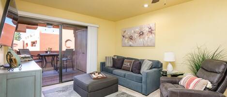 تلفزيون ذكي، تنس طاولة، كُتُب