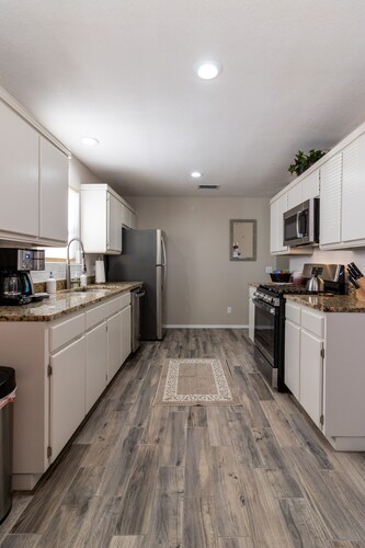 Territorial Oasis 3BR/2BA centrally located in Sierra Vista