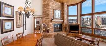 Sand Mountain, Ski In/ Ski Out,Corner Unit, Amazing Amenities with Slopeside Views