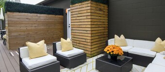Retreat WithInn-Relaxation Centrally Located to Beaches and Walkable Restaurants