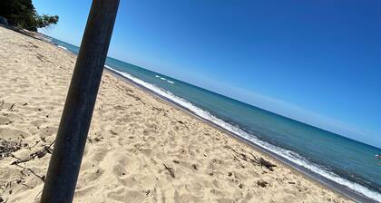 Retreat WithInn-Relaxation Centrally Located to Beaches and Walkable Restaurants