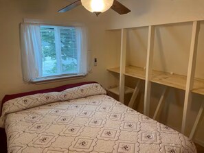 2 bedrooms, Internet, bed sheets