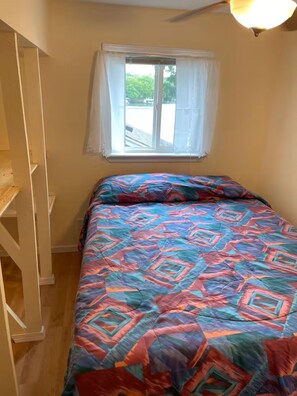 2 bedrooms, Internet, bed sheets