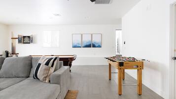 Smart TV, fireplace, video games, DVD player