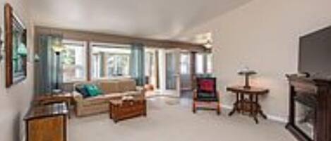 Smart TV, video games