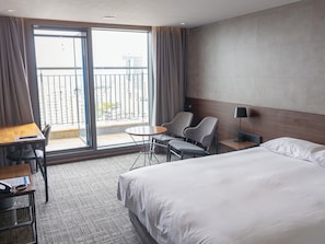 Deluxe Double Room (No View) - HotelWithCity  (Jeju City)