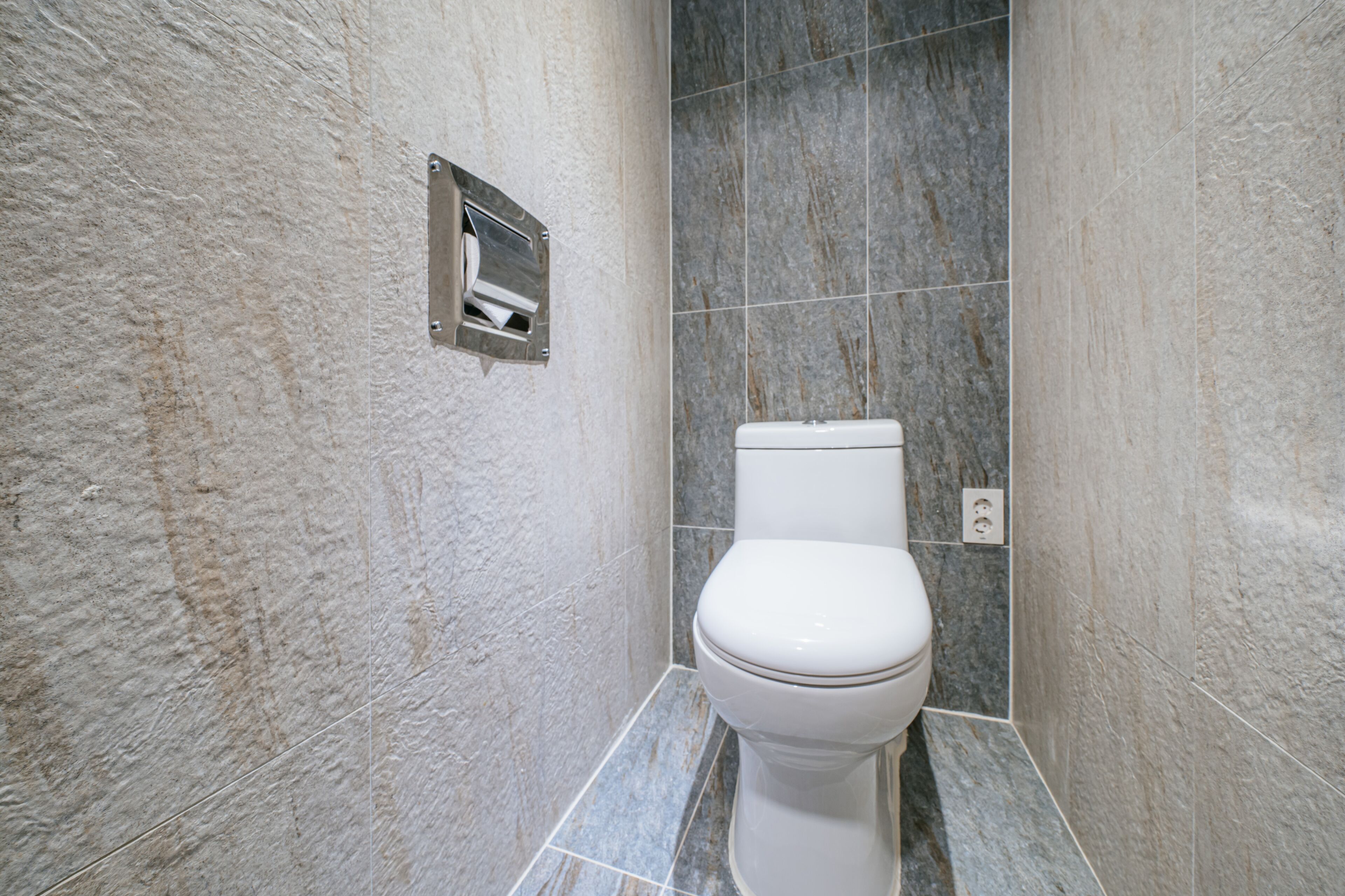 city twin room (for 2 people / no view) | bathroom | shower, free toiletries, hair dryer, slippers