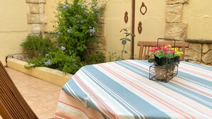 Unclassified image, 3 of 21, button - Ground Floor Maisonette In Birzebbugia (Birzebbuga)