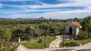 Villa, 3 Bedrooms, Smoking, Private Pool | Property grounds