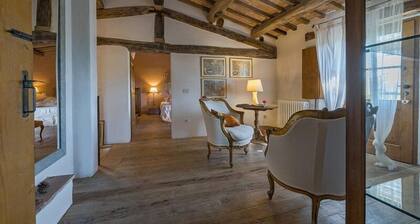 Villa Pienza, Val Dorcia Luxury Accommodation With Pool and Ac for 12 Persons