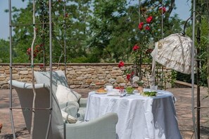 Departamento, 3 habitaciones, alberca privada, vista a la alberca | Restaurantes
