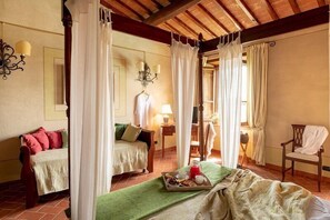 9 Schlafzimmer, Bügeleisen/Bügelbrett, WLAN, Bettwäsche