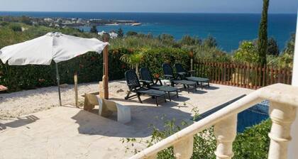 Pomos Harbourbiew Villa