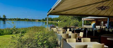 Mobile Home, 2 Bedrooms, Balcony, Garden View | Property grounds