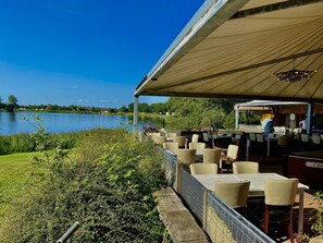 Mobile Home, 2 chambres, balcon, vue jardin | Enceinte de l’hébergement