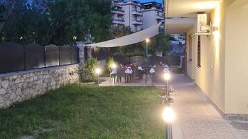 Camera, 1 camera da letto, fumatori, balcone | Parco della struttura