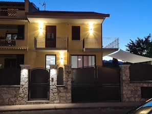 Quarto, 1 quarto, para fumantes, sacada | Fachada