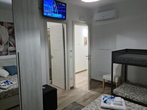 Zimmer, 1 Schlafzimmer, Raucher, Balkon | Businesscenter