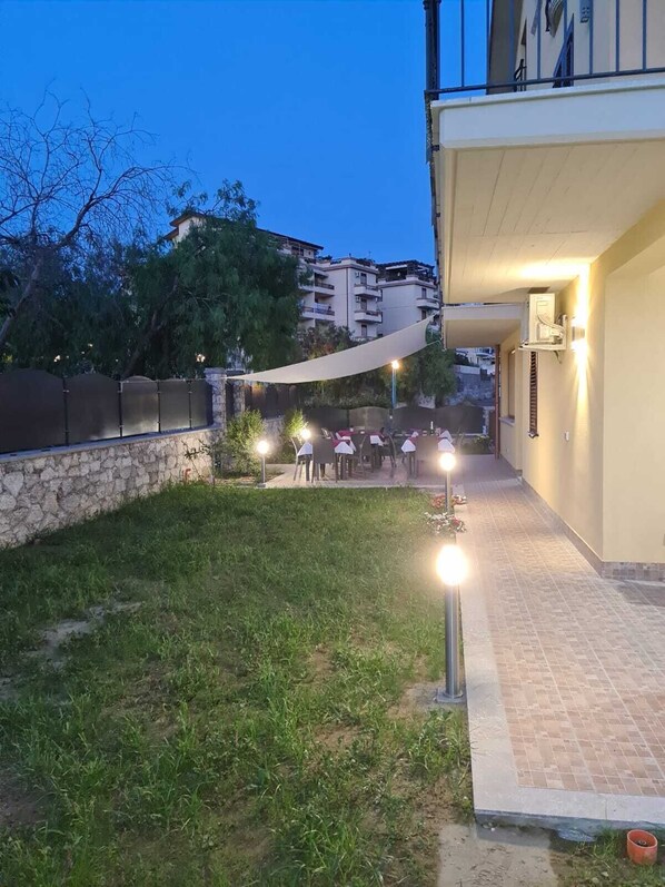 Quarto, 1 quarto, para fumantes | Terraço/pátio