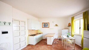 Appartement, 2 chambres | Bar lounge