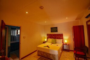 Artículos de higiene personal gratuitos, secador de pelo y toallas