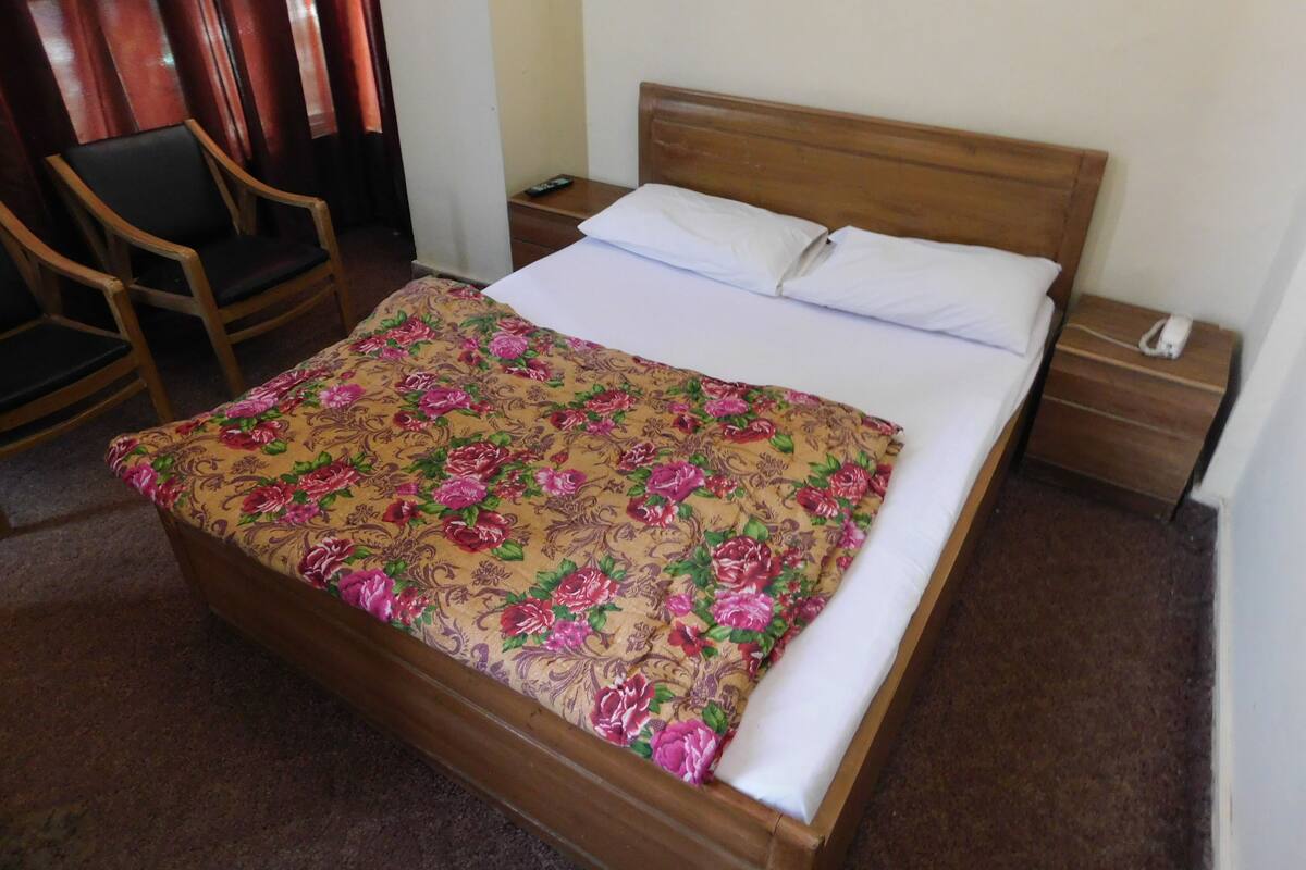 Kamer, 1 twee- of 2 eenpersoonsbedden | Gratis wifi, beddengoed