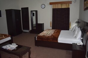 ダブルルーム | WiFi (無料)、ベッドシーツ