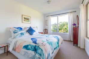 3 Schlafzimmer, Bügeleisen/Bügelbrett, Bettwäsche