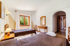 5 bedrooms, iron/ironing board, free WiFi, bed sheets - Stunning Country Home "Finca Sanau" Near the Beach with Sea View, Outdoor Pool, A/C, Wi-Fi, Garden, Balcony & Terrace; Parking Available (S'Horta)